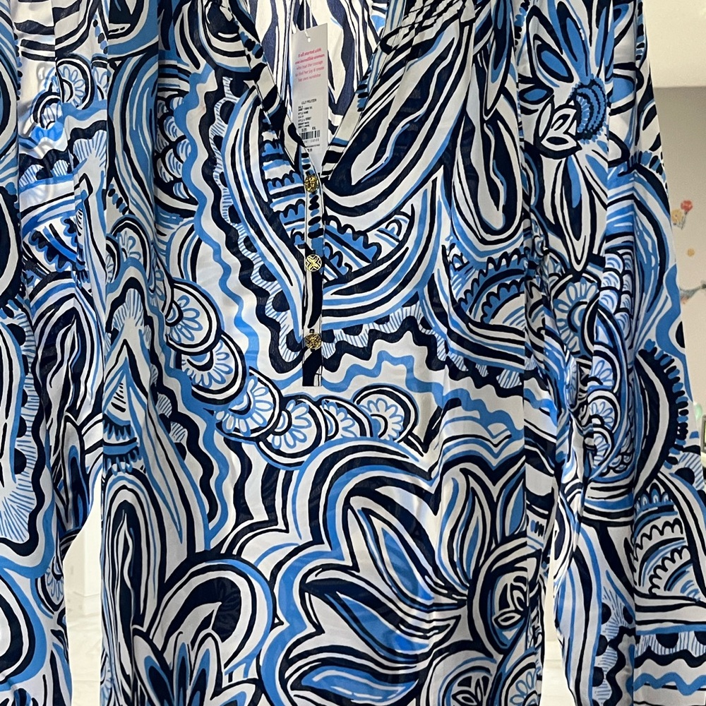 Lilly Pulitzer Blue and White Patterned Blouse